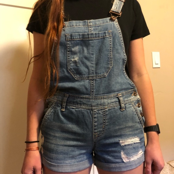 Overall shorts - Picture 1 of 4
